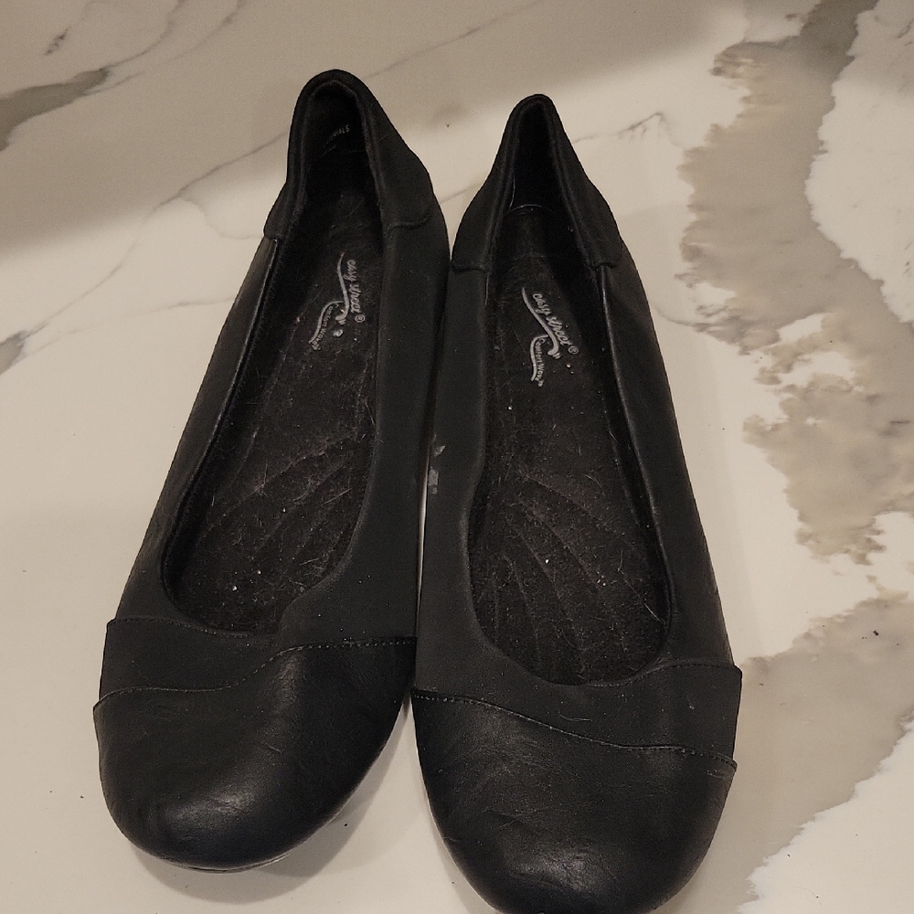 Easy Street Flats Size 9